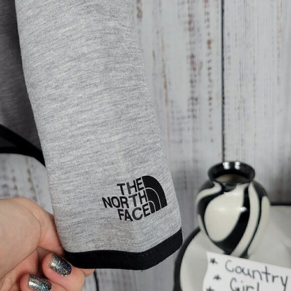 The North Face Marled Grey Lightweight Clean Beauty Casual Zip Up Jacket - Picture 4 of 9